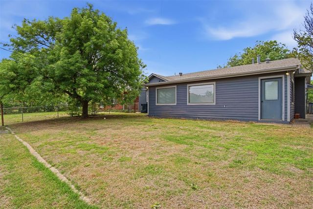 10616 Greystone Avenue, The Village, OK 73120