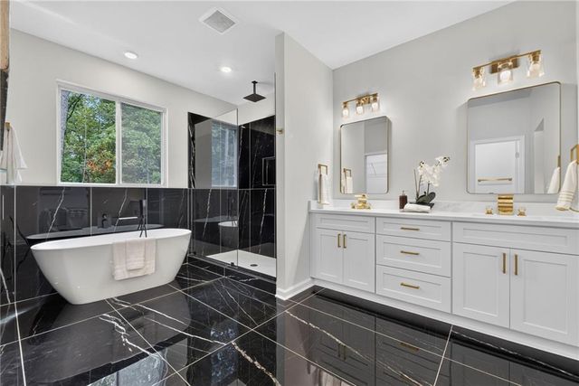 1020 Oakridge Drive, Griffin, GA 30223