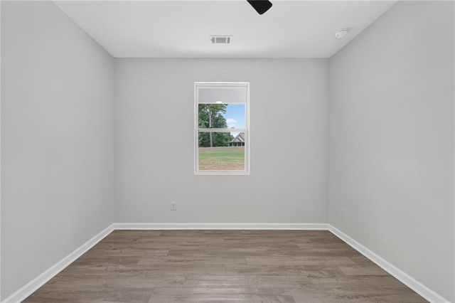 1020 Oakridge Drive, Griffin, GA 30223