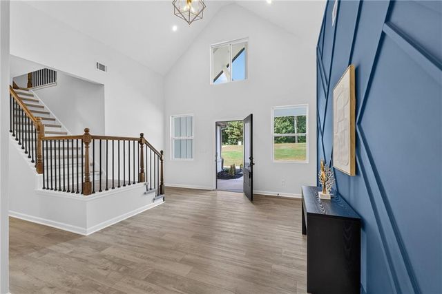 1020 Oakridge Drive, Griffin, GA 30223