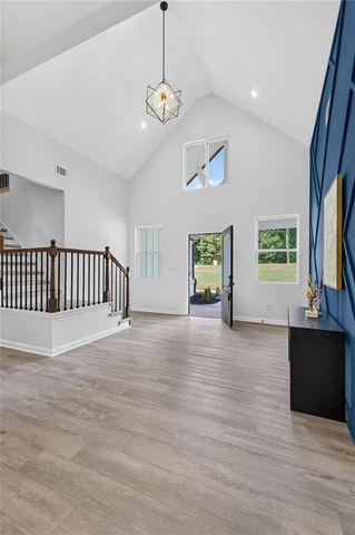 1020 Oakridge Drive, Griffin, GA 30223