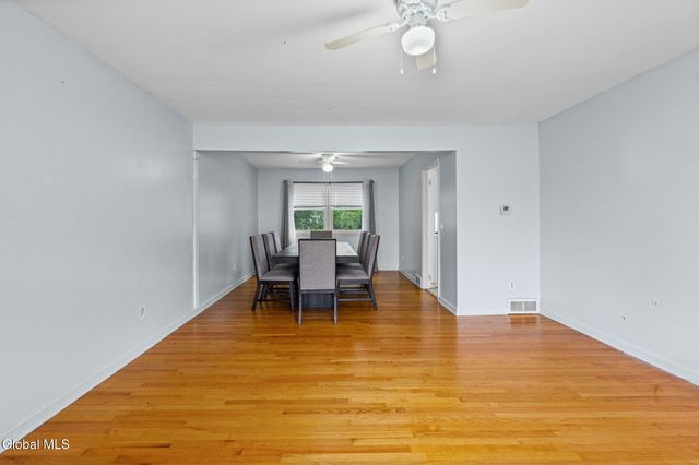 92 Fleetwood Avenue, Albany, NY 12209