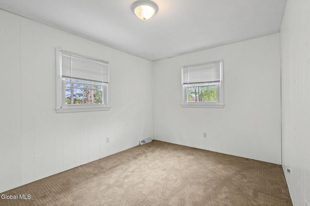92 Fleetwood Avenue, Albany, NY 12209