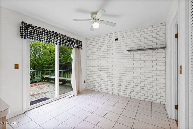92 Fleetwood Avenue, Albany, NY 12209