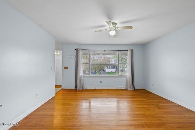 92 Fleetwood Avenue, Albany, NY 12209