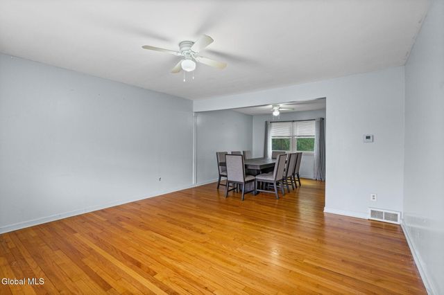 92 Fleetwood Avenue, Albany, NY 12209