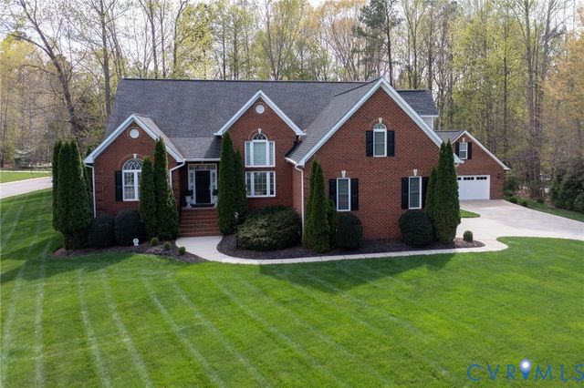 7801 Duntrune Dr, Chesterfield, VA 23838