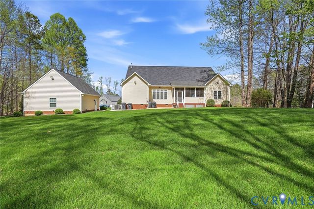 7801 Duntrune Dr, Chesterfield, VA 23838