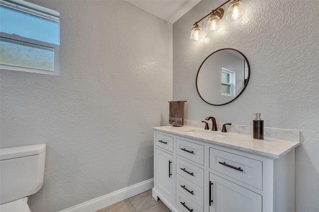 1350 ARAPAHO TRAIL, Geneva, FL 32732