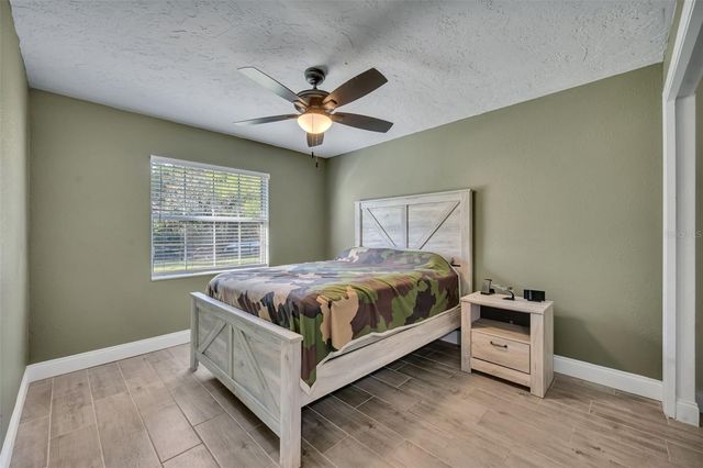 1350 ARAPAHO TRAIL, Geneva, FL 32732