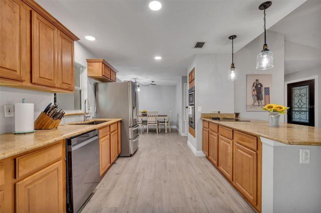 1350 ARAPAHO TRAIL, Geneva, FL 32732