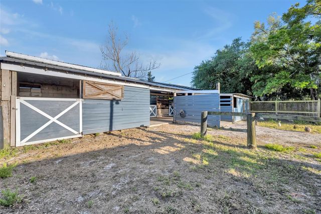 1350 ARAPAHO TRAIL, Geneva, FL 32732