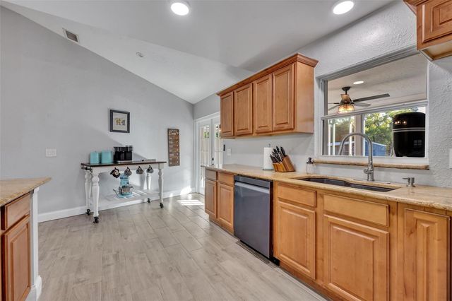 1350 ARAPAHO TRAIL, Geneva, FL 32732