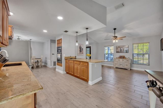 1350 ARAPAHO TRAIL, Geneva, FL 32732