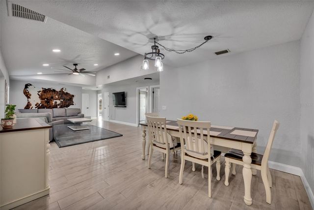 1350 ARAPAHO TRAIL, Geneva, FL 32732