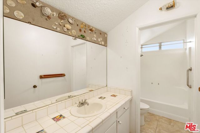 2243 Newquist Court, Camarillo, CA 93010