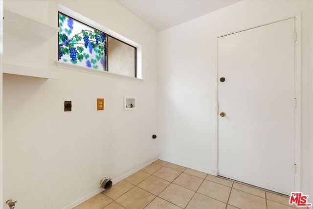 2243 Newquist Court, Camarillo, CA 93010