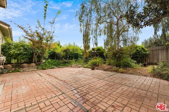 2243 Newquist Court, Camarillo, CA 93010