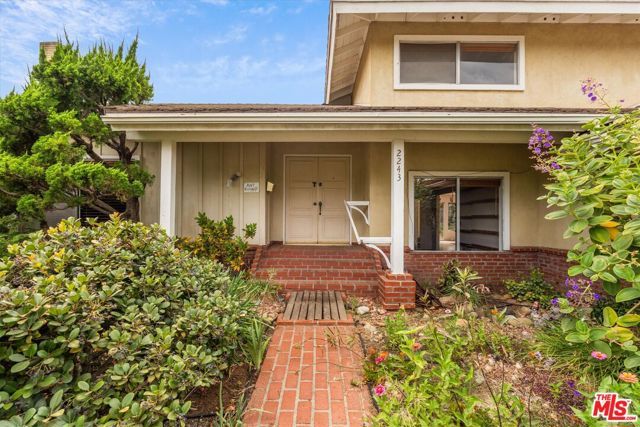 2243 Newquist Court, Camarillo, CA 93010