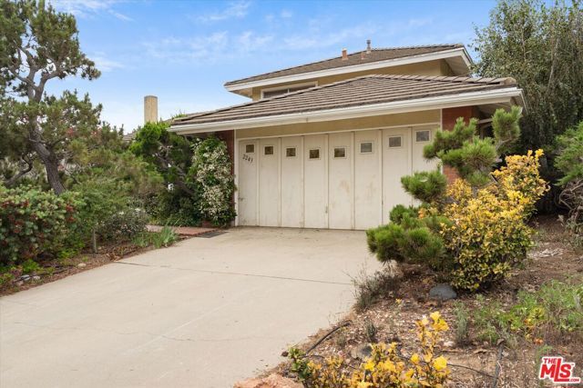 2243 Newquist Court, Camarillo, CA 93010