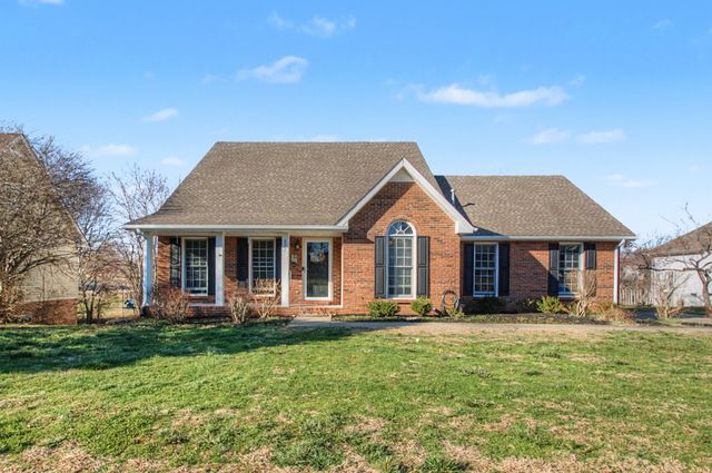 877 Glenraven Dr, Clarksville, TN 37043