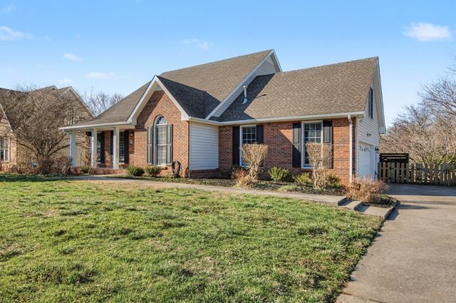 877 Glenraven Dr, Clarksville, TN 37043