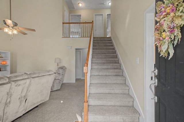 877 Glenraven Dr, Clarksville, TN 37043