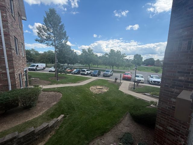 4316 W Shamrock Lane 2D, Mchenry, IL 60050