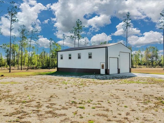 463 C C Road, Diboll, TX 75941