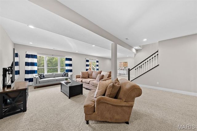 2343 Lakeshore Drive, Columbia, IL 62236