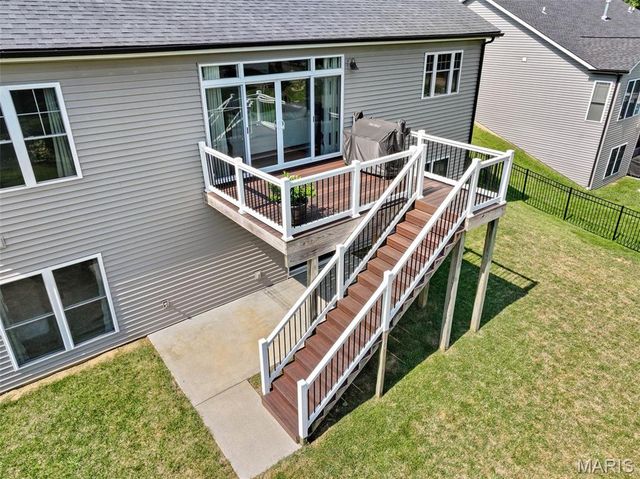 2343 Lakeshore Drive, Columbia, IL 62236