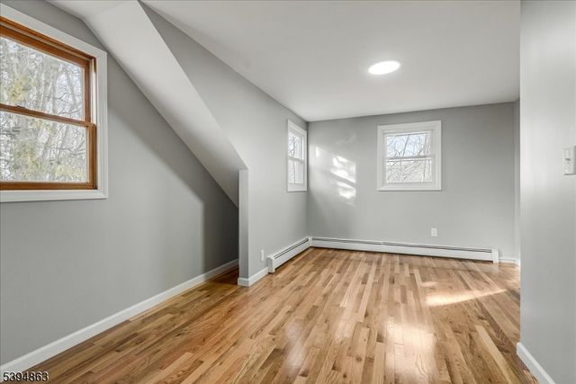 7 Flanders Rd, Mount Olive Twp., NJ 07828