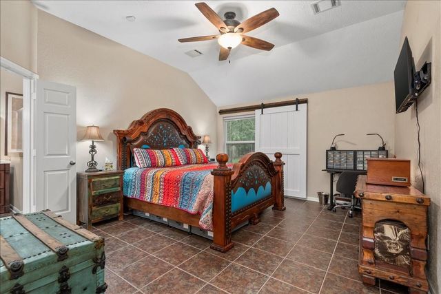 9536 County Road 208, Navasota, TX 77868