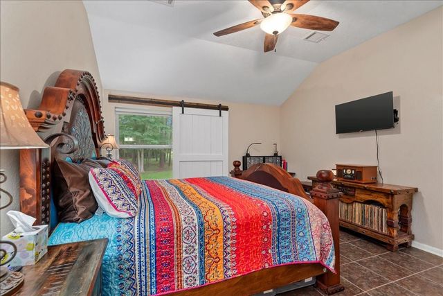 9536 County Road 208, Navasota, TX 77868