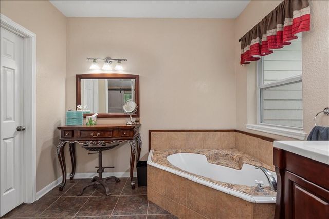 9536 County Road 208, Navasota, TX 77868