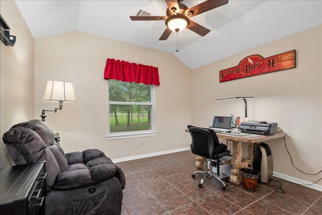 9536 County Road 208, Navasota, TX 77868