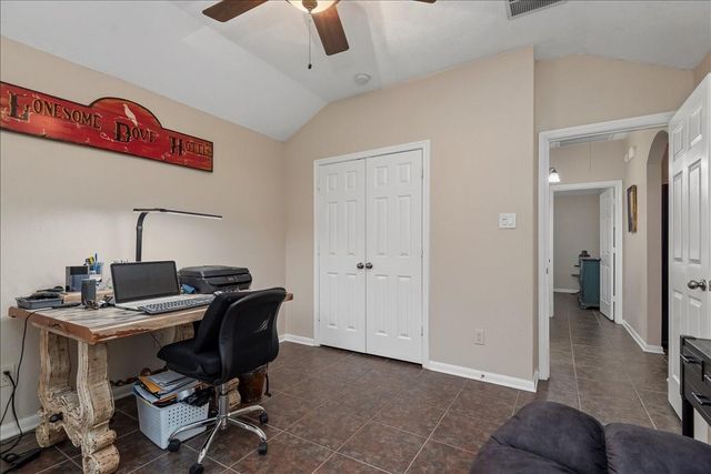 9536 County Road 208, Navasota, TX 77868