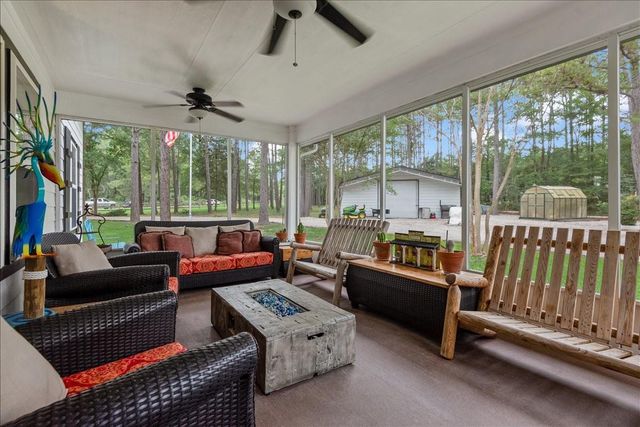 9536 County Road 208, Navasota, TX 77868