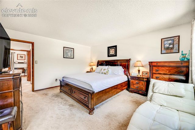 3433 Oak Creek Drive, Colorado Springs, CO 80906