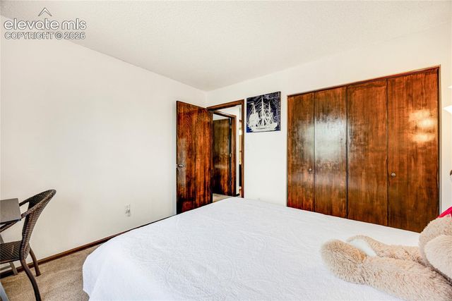 3433 Oak Creek Drive, Colorado Springs, CO 80906