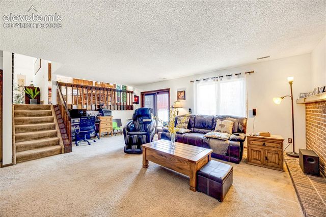 3433 Oak Creek Drive, Colorado Springs, CO 80906