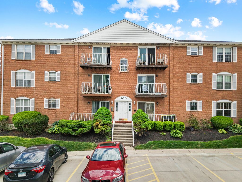 308 Highland Trace, Highland Heights, KY 41076