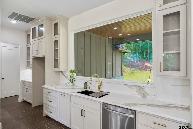 16943 Ridgeline Loop, Winona, TX 75792