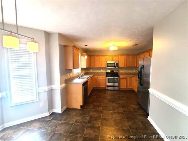 2252 Cliff Swallow Drive, Fayetteville, NC 28306