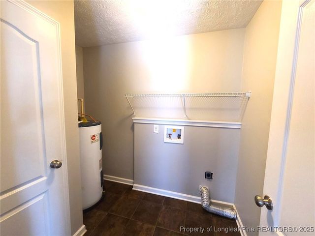 2252 Cliff Swallow Drive, Fayetteville, NC 28306