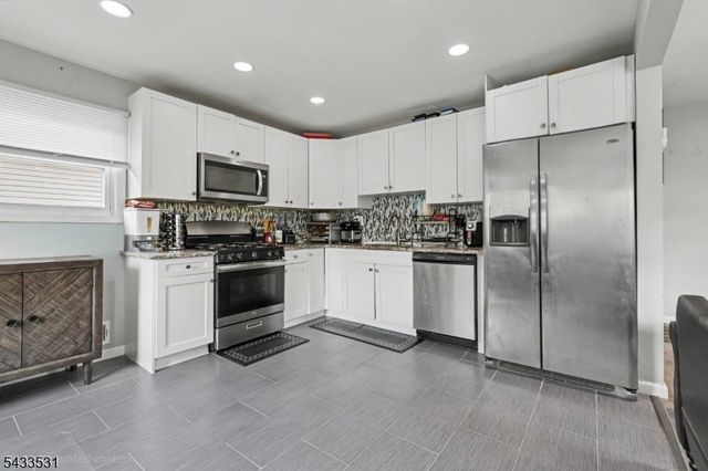 509 Church Pl, Plainfield City, NJ 07063