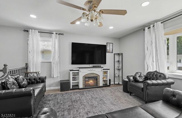 509 Church Pl, Plainfield City, NJ 07063