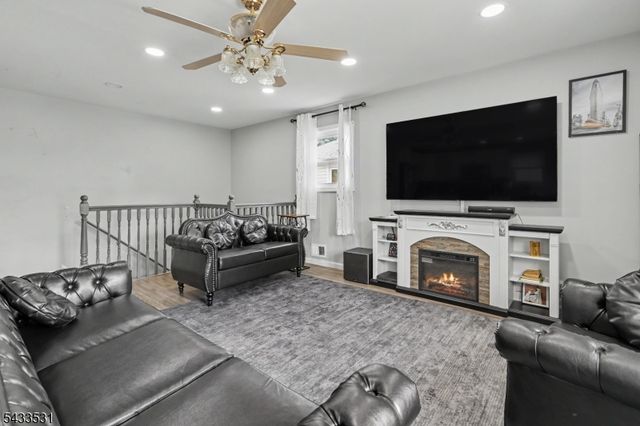 509 Church Pl, Plainfield City, NJ 07063