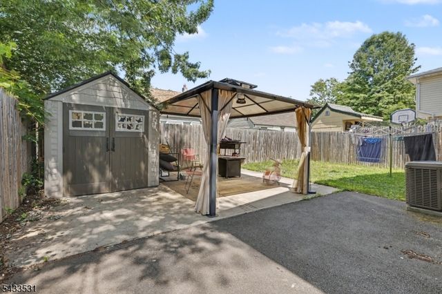 509 Church Pl, Plainfield City, NJ 07063