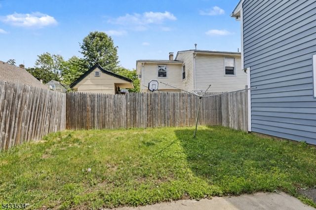 509 Church Pl, Plainfield City, NJ 07063